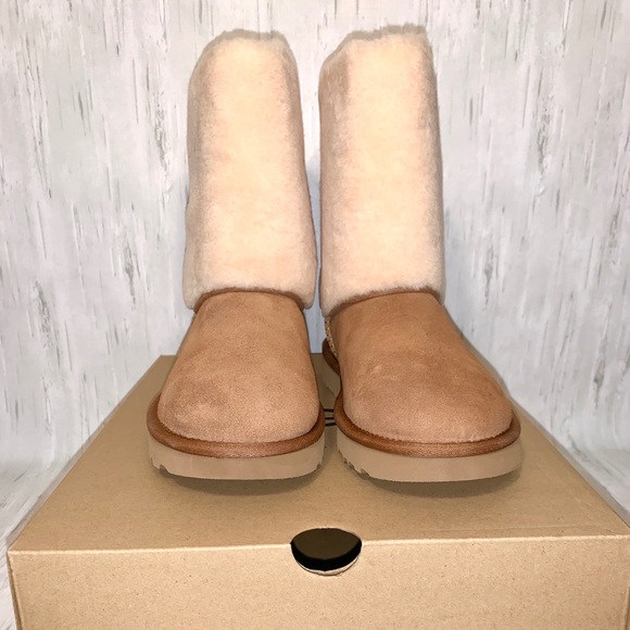 Ugg Shoes | Nwt Last Pair Ugg Classic Short II Sherpa Cuff | Color: Brown/Cream | Size: 6 | Pm-80915378's Closet